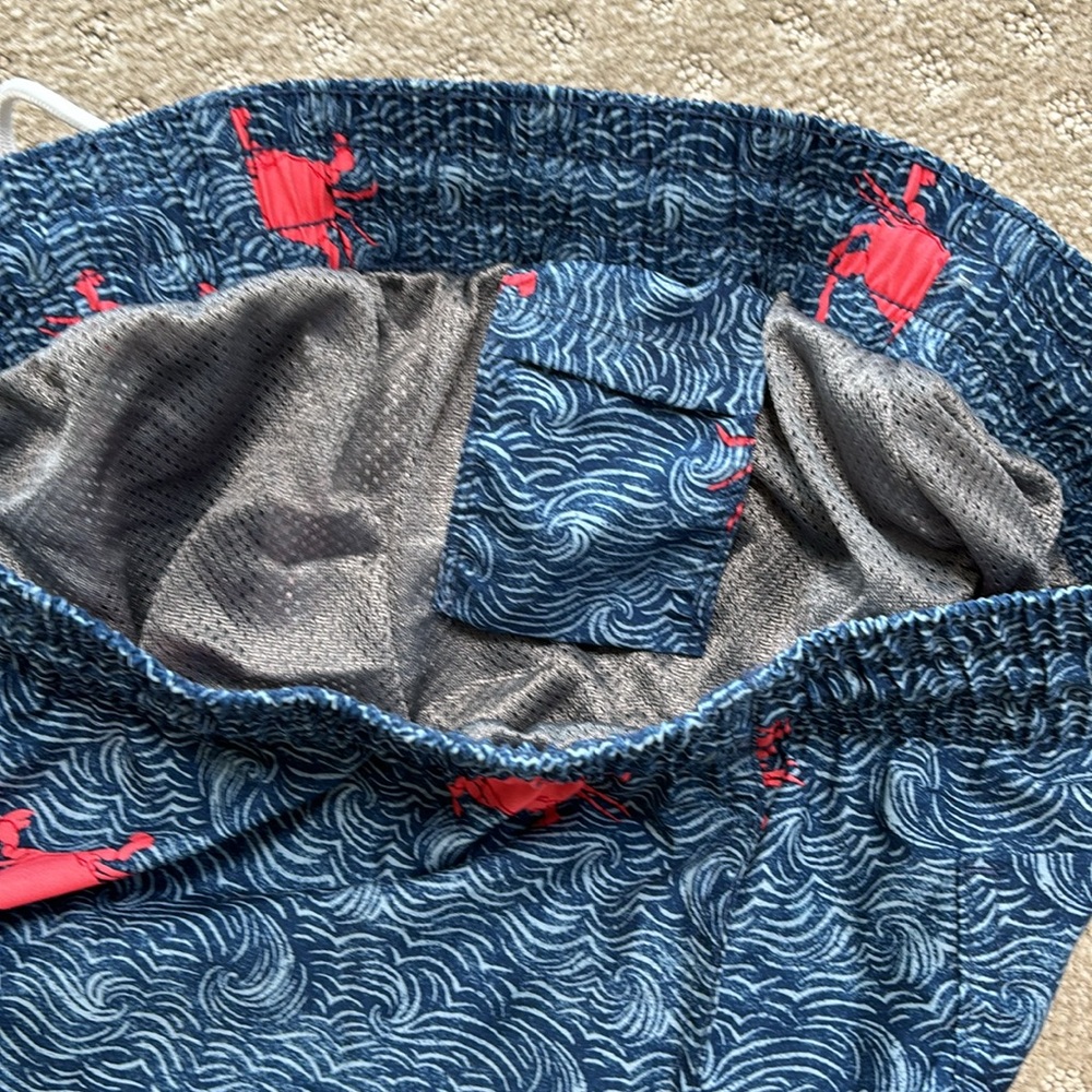 NWOT | Men Swim Trunks, Crab Print, Size Medium - Picture 4 of 4